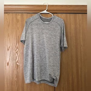 Lululemon gray short sleeve tshirt